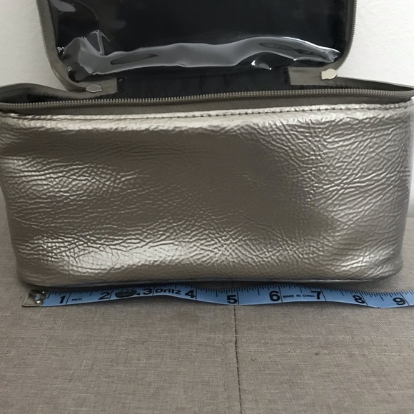 Cosmetic Bag - Picture 7 of 8